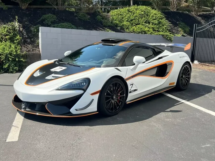 2020 Mclaren 620R photo 1