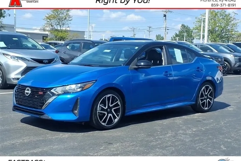2024 Nissan Sentra SR photo 1