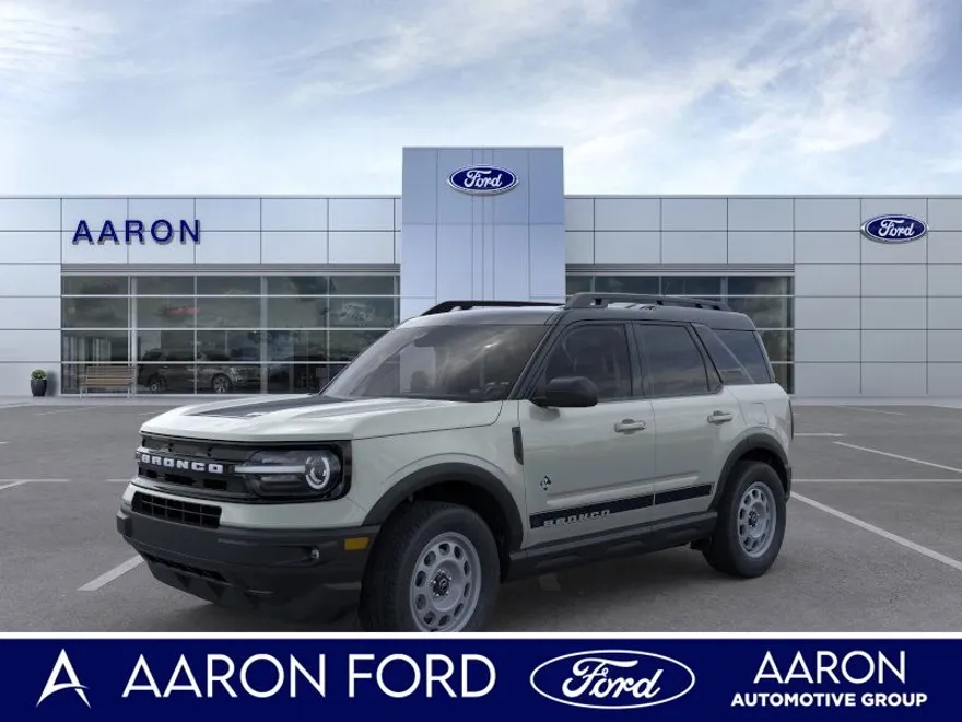 2024 Ford Bronco Sport Outer Banks photo 1