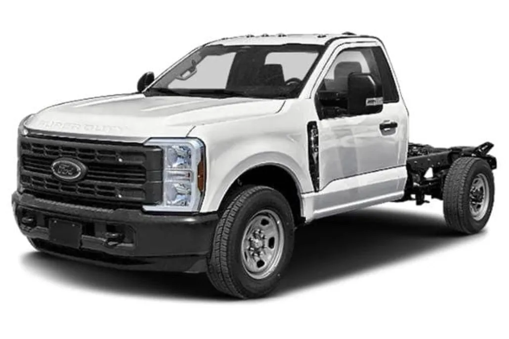 2025 Ford F-350 XL photo 1