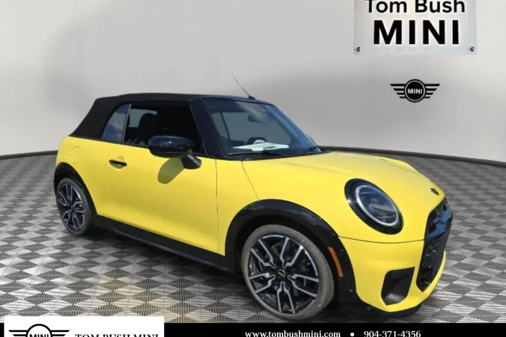 2026 Mini Cooper S Iconic photo 1