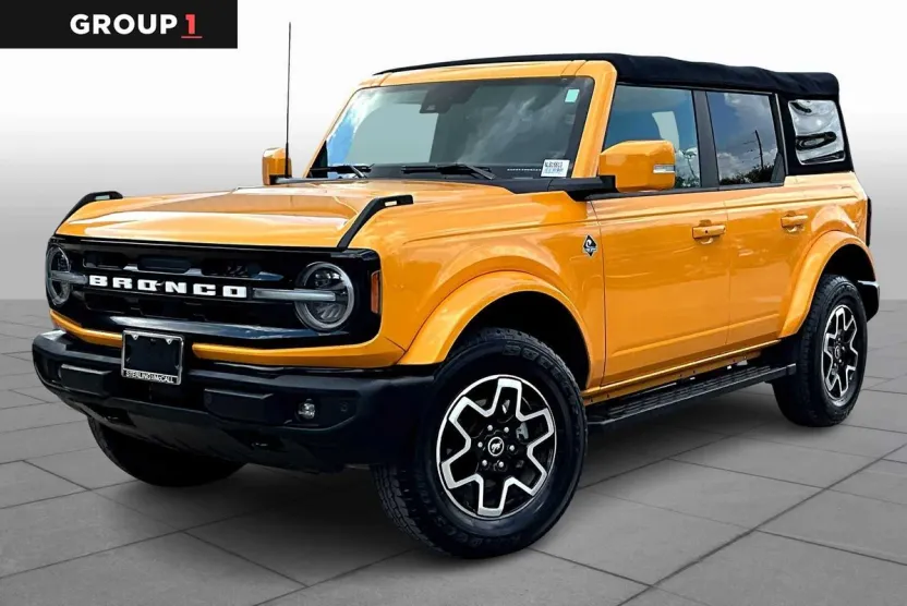 2022 Ford Bronco Outer Banks photo 1