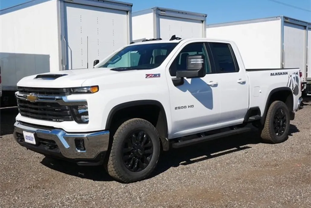 2026 Chevrolet Silverado 2500HD LT photo 1
