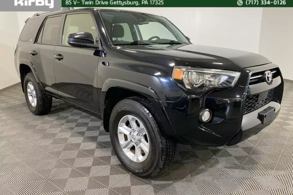 2020 Toyota 4Runner SR5 photo 1