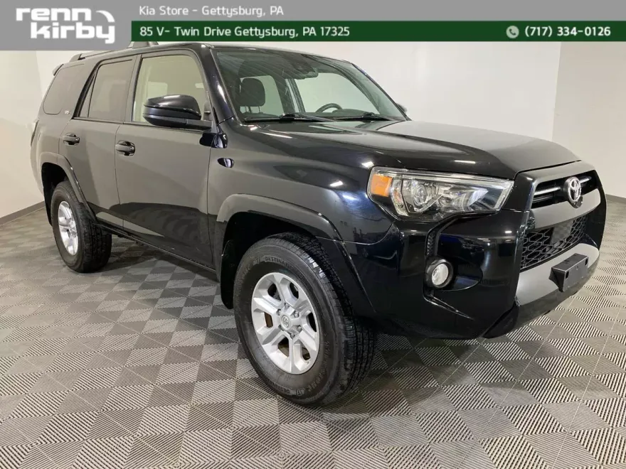 2020 Toyota 4Runner SR5 photo 1