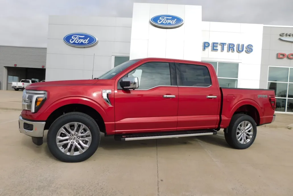 2025 Ford F-150 Lariat photo 1