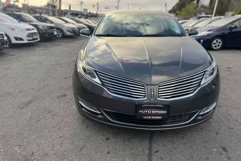 2015 Lincoln MKZ Hybrid photo 2