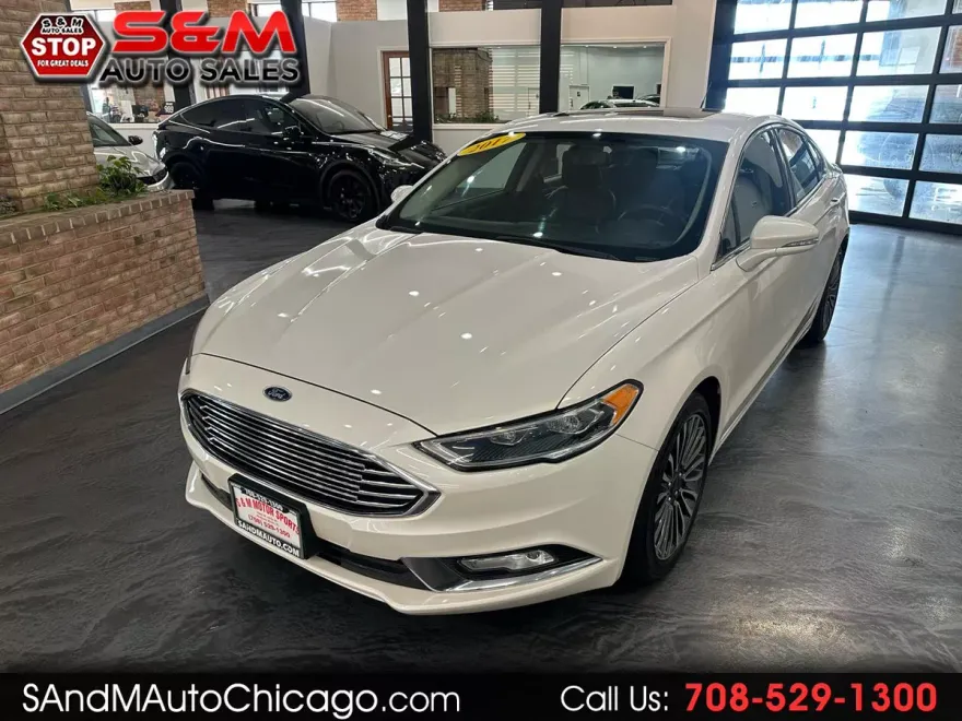 2017 Ford Fusion SE photo 1