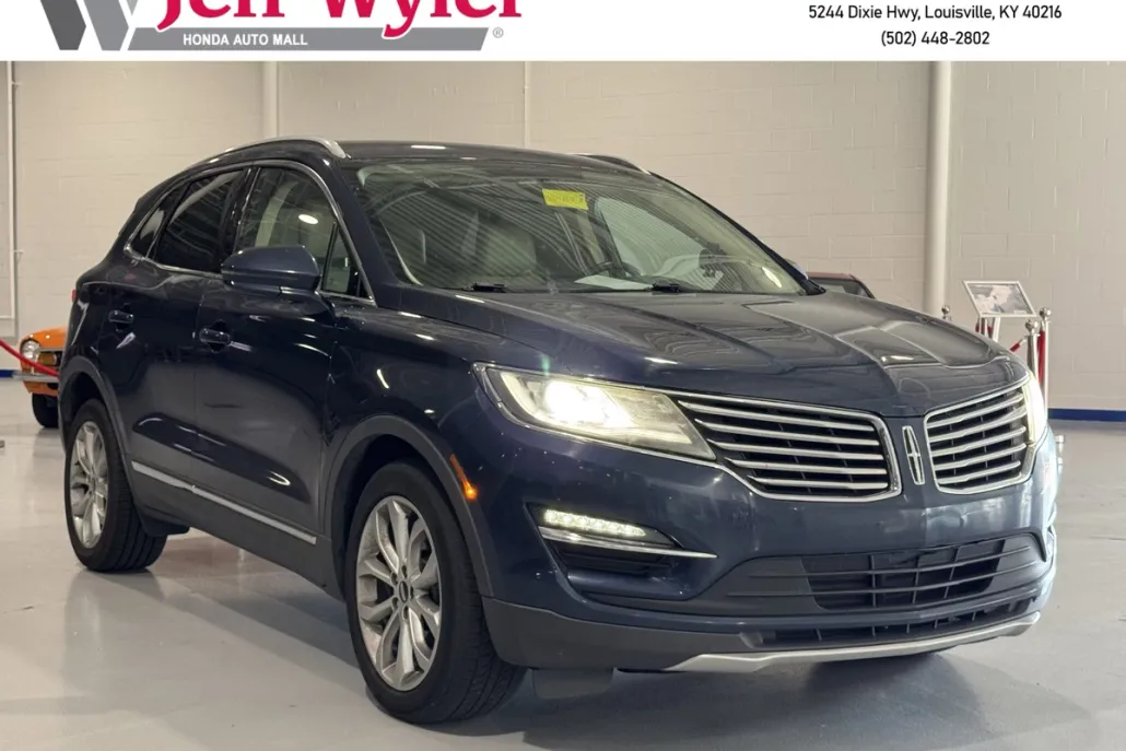 2015 Lincoln MKC Base photo 1