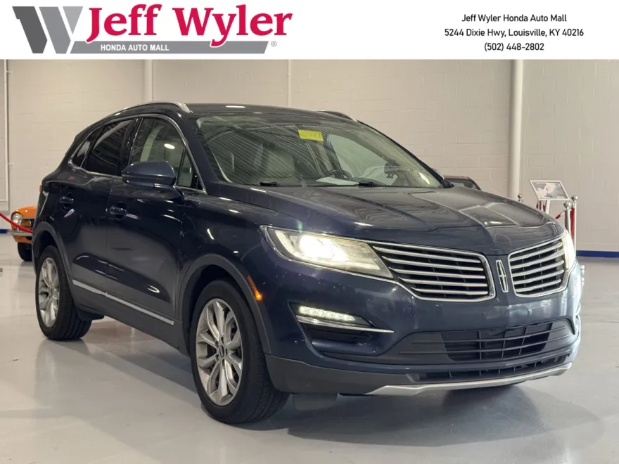2015 Lincoln MKC Base photo 1