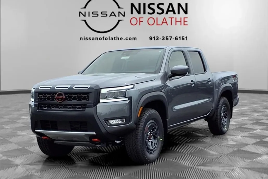 2025 Nissan Frontier PRO-4X photo 1