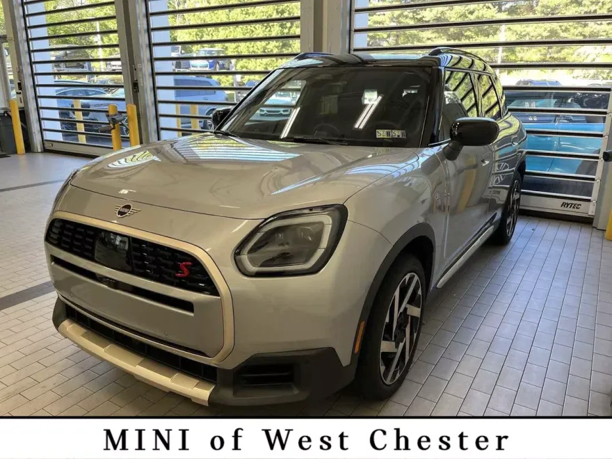 2025 Mini Cooper S ALL4 photo 1
