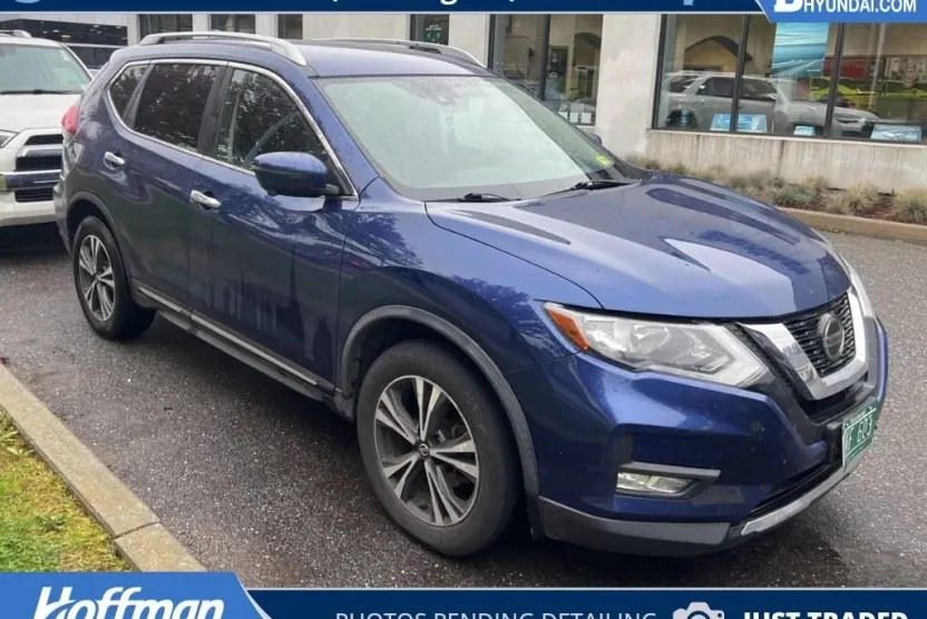 2018 Nissan Rogue SL photo 1