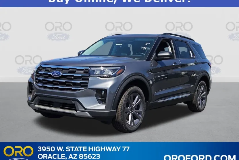 2025 Ford Explorer photo 1