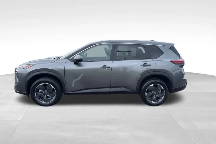 2024 Nissan Rogue SV photo 1