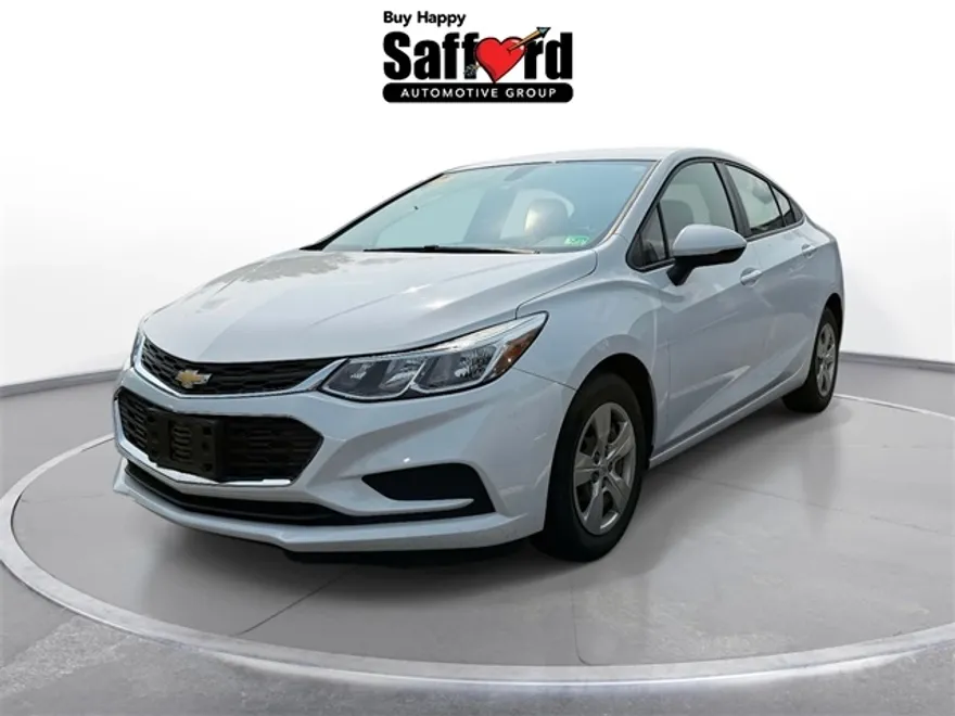 2018 Chevrolet Cruze LS photo 1