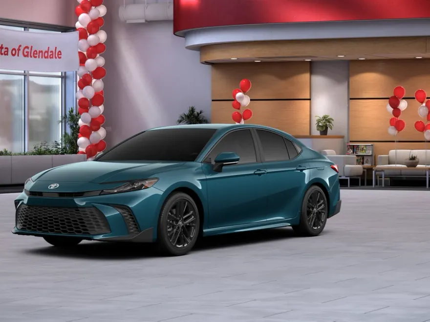 2026 Toyota Camry SE photo 1
