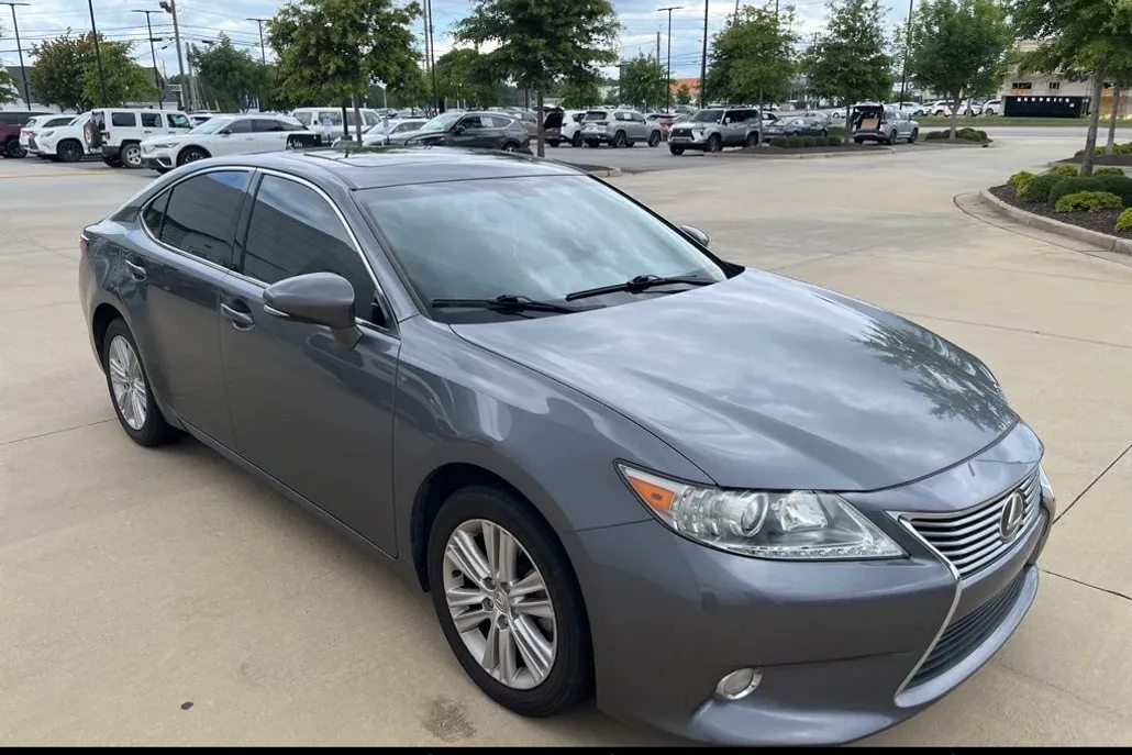 2014 Lexus ES 350 photo 1