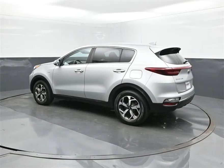 2020 Kia Sportage LX photo 1