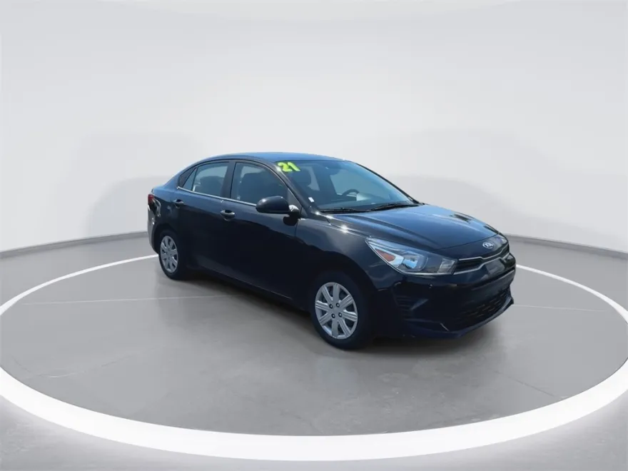 2021 Kia Rio S photo 1