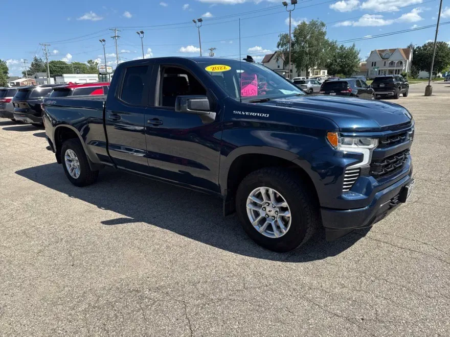 2022 Chevrolet Silverado 1500 RST photo 1