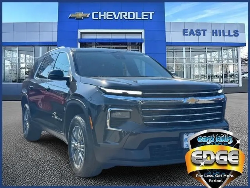 2025 Chevrolet Traverse photo 1