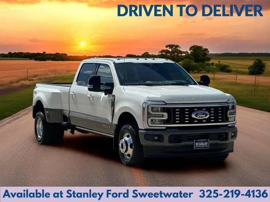 2026 Ford F-350 King Ranch photo 1