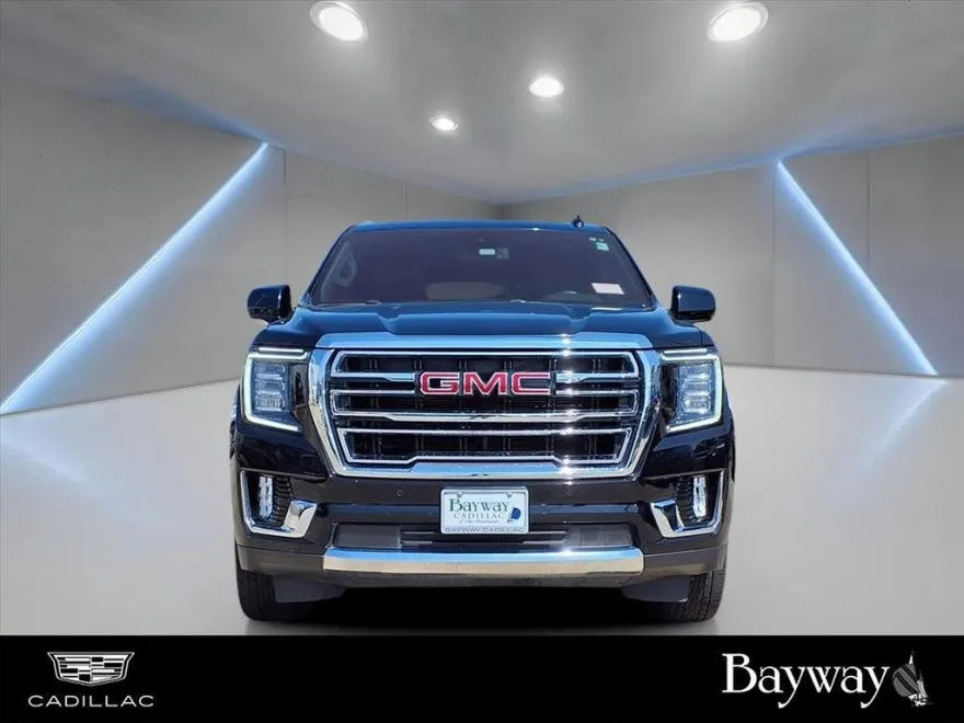 2023 Gmc Yukon SLT photo 1