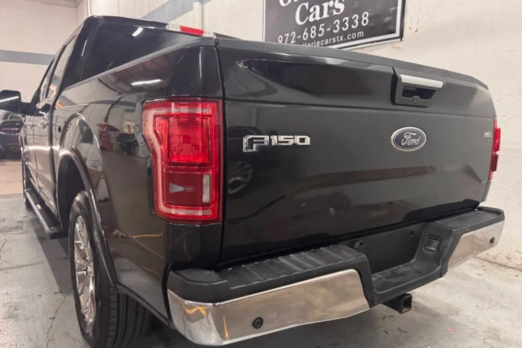 2015 Ford F-150 Lariat photo 1