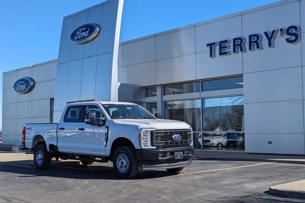 2023 Ford F-250 photo 1