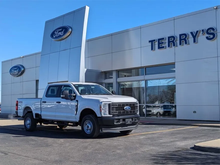 2023 Ford F-250 photo 1