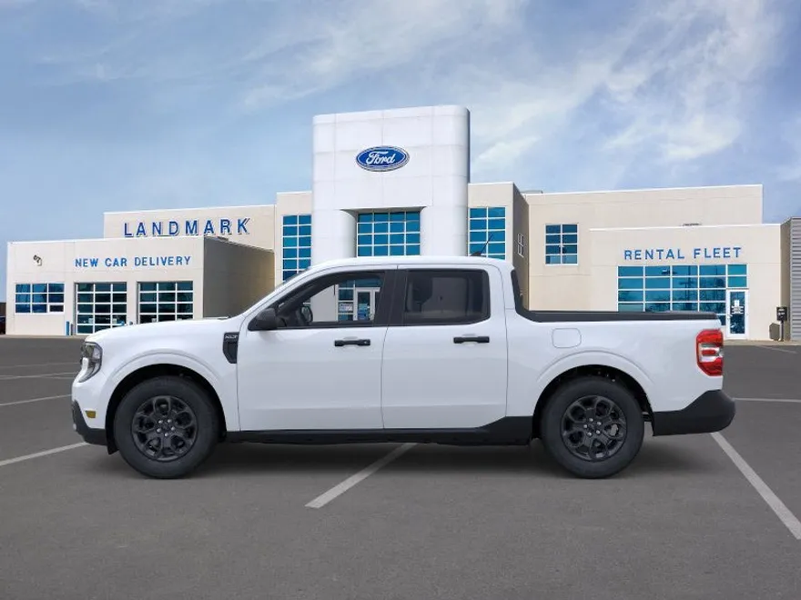 2025 Ford Maverick XLT photo 1