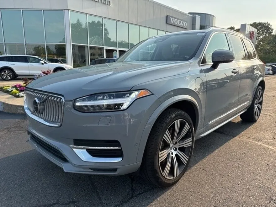 2024 Volvo XC90 Recharge T8 Plus photo 1