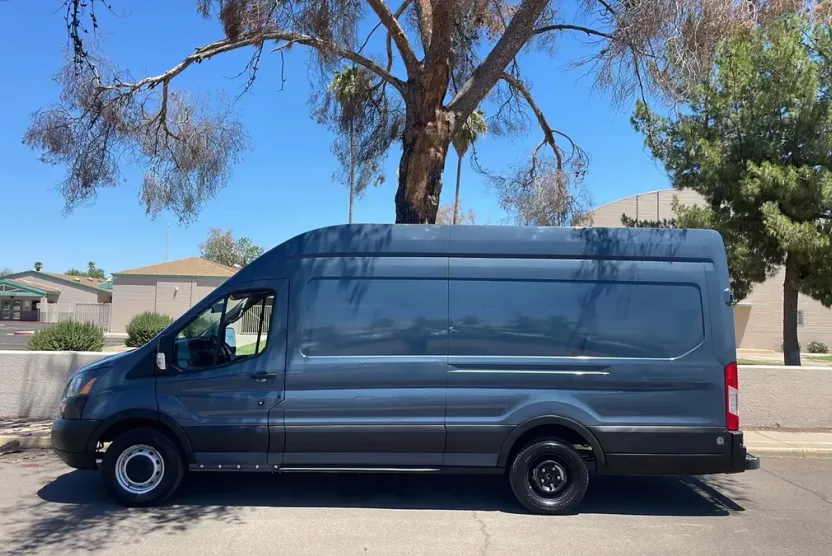 2019 Ford Transit Van photo 1