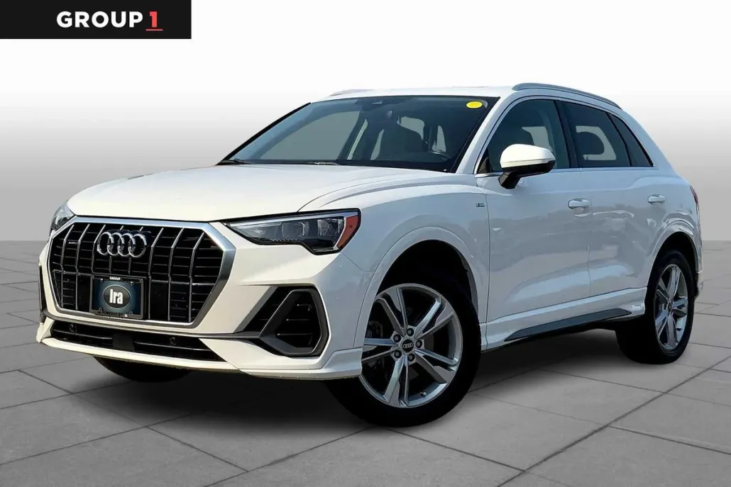 2021 Audi Q3 S line Premium photo 1