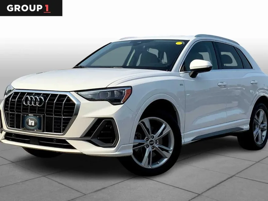 2021 Audi Q3 S line Premium photo 1