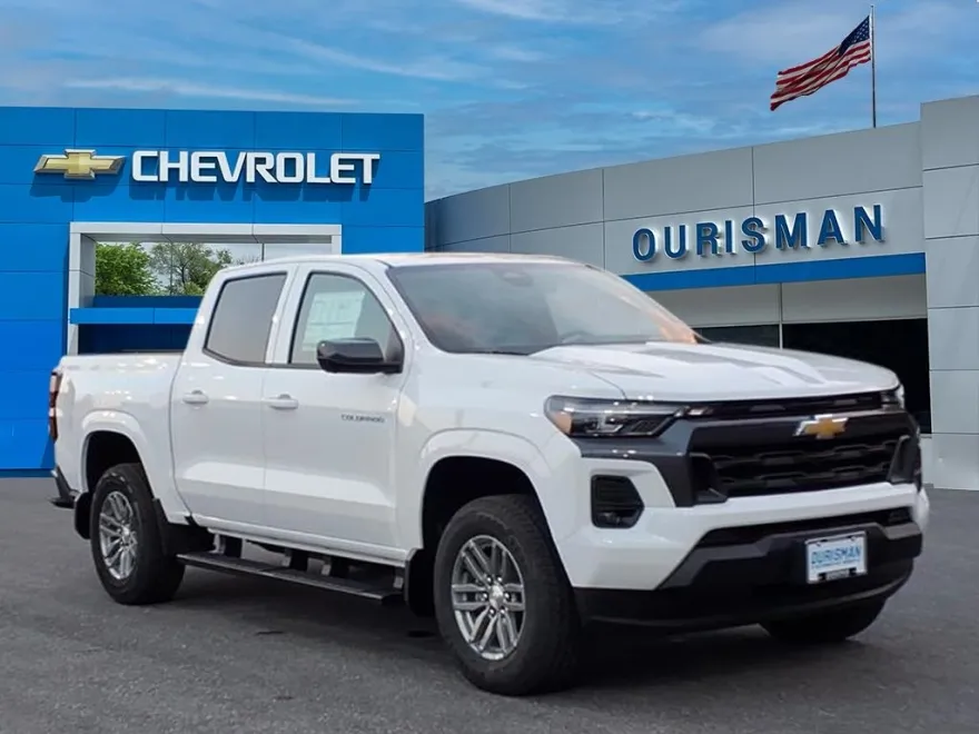 2026 Chevrolet Colorado LT photo 1