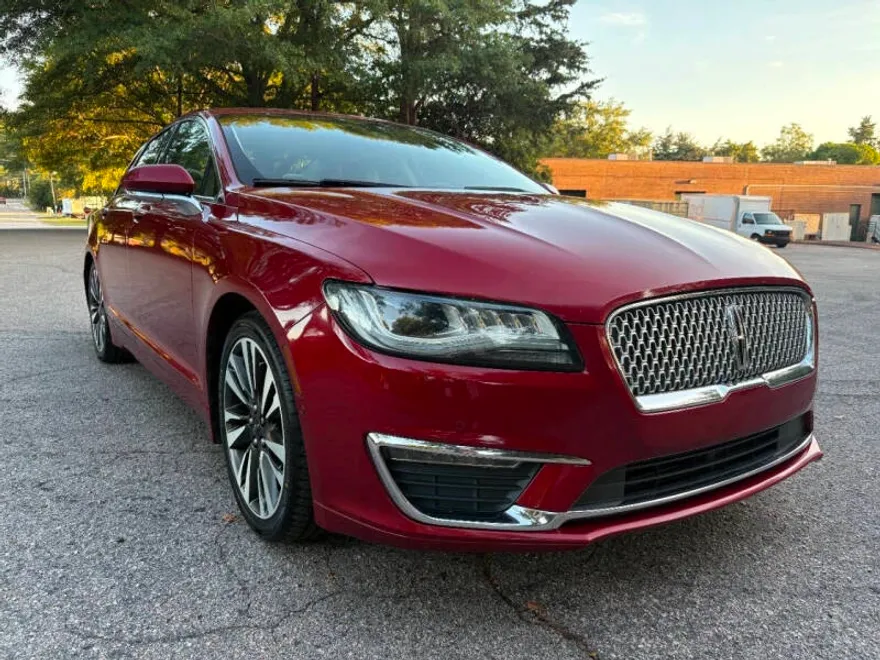 2019 Lincoln MKZ Hybrid Reserve photo 1