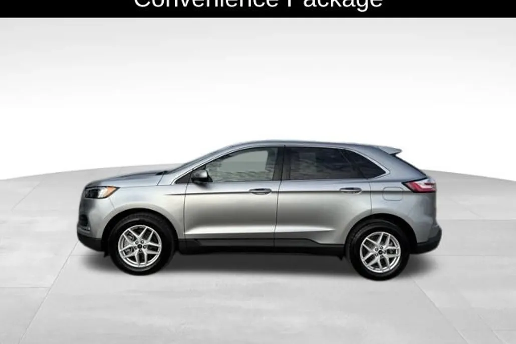 2023 Ford Edge SEL photo 1