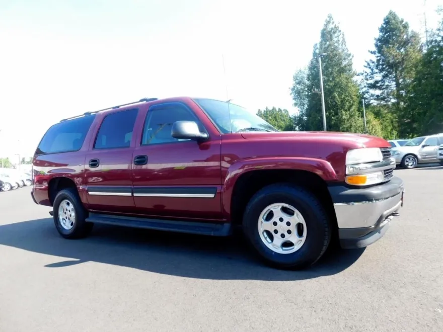 2005 Chevrolet Suburban 1500 photo 1