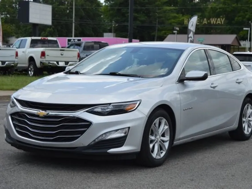 2019 Chevrolet Malibu 1LT photo 1