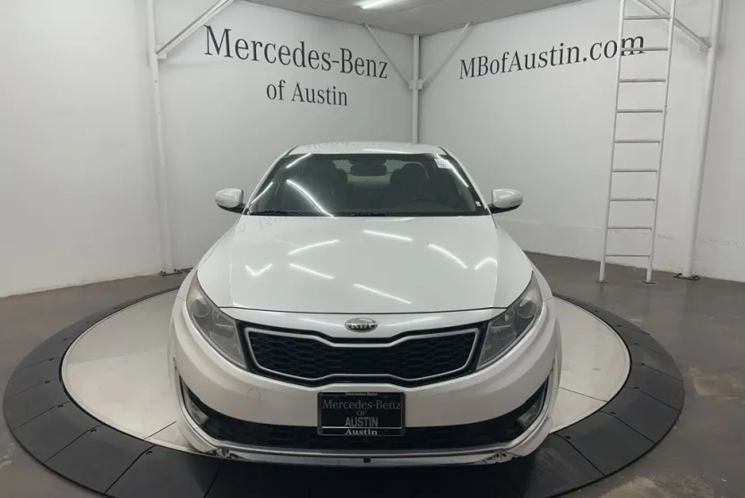 2013 Kia Optima Hybrid LX photo 1