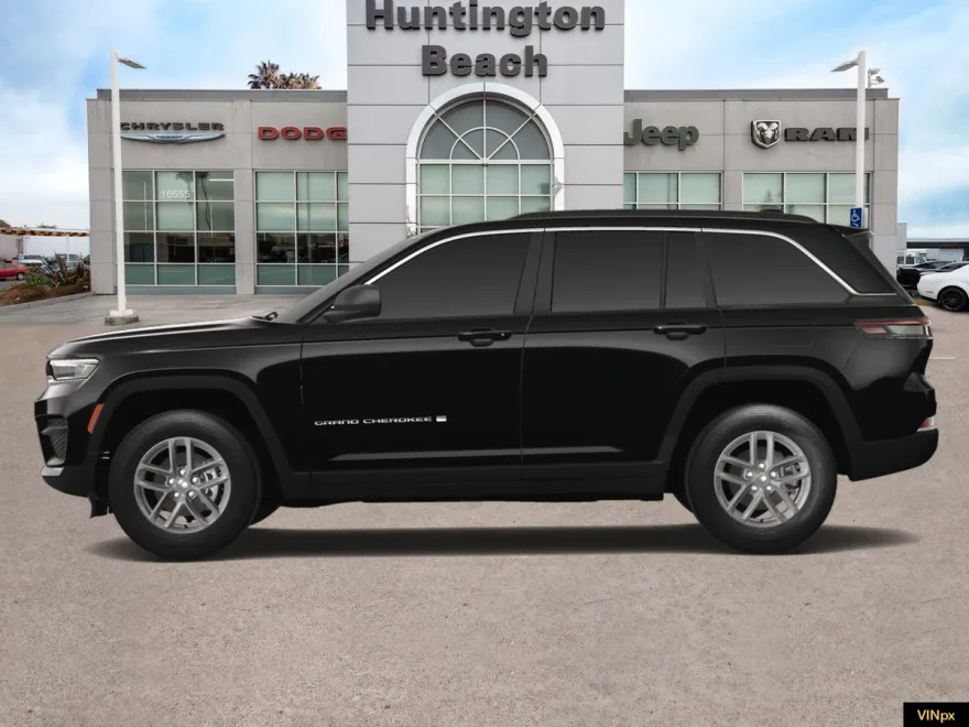 2025 Jeep Grand Cherokee Laredo photo 1