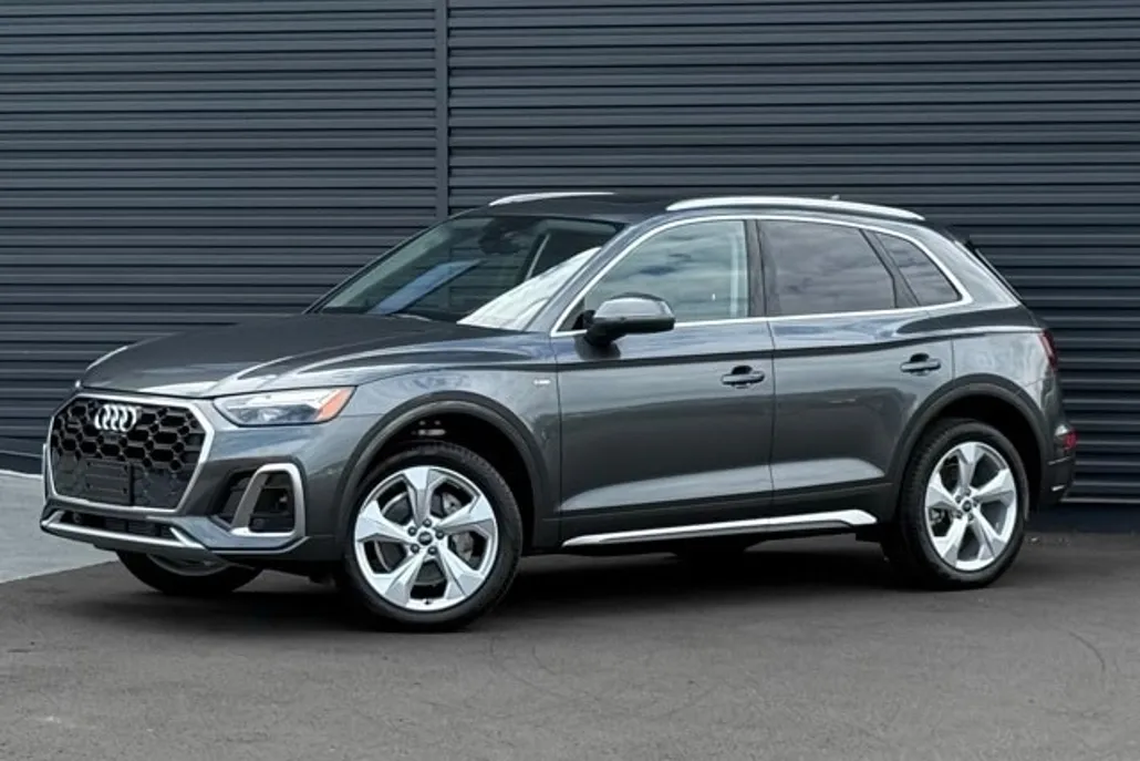 2025 Audi Q5 45 S line Premium photo 1