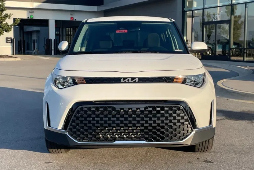 2025 Kia Soul EX photo 1