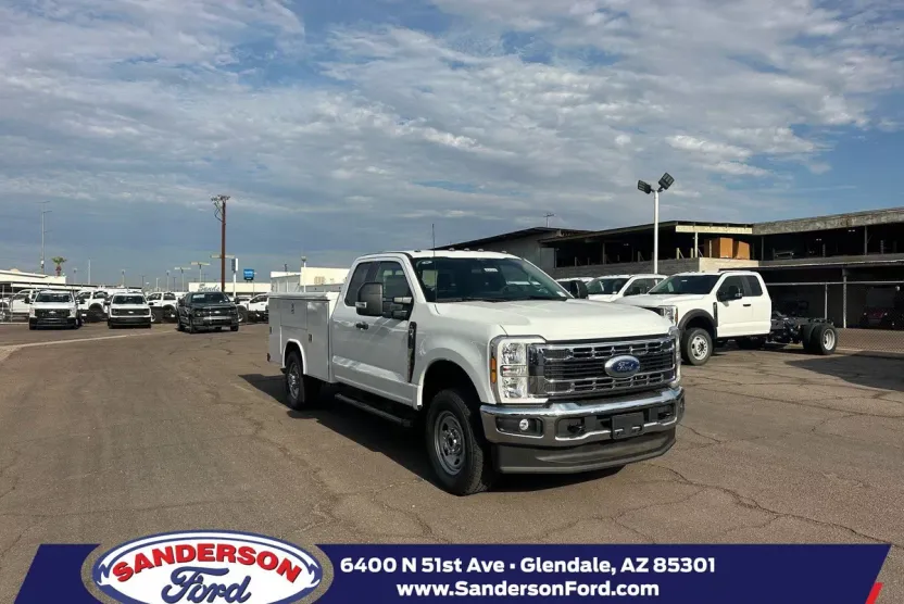 2025 Ford F-350 XL photo 1