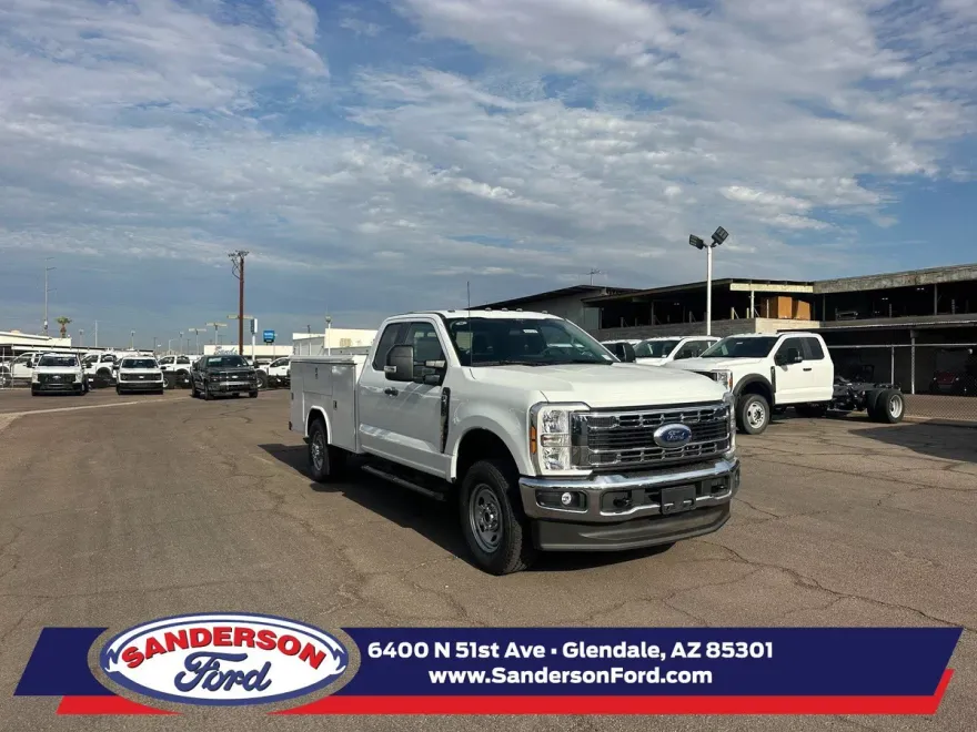 2025 Ford F-350 XL photo 1