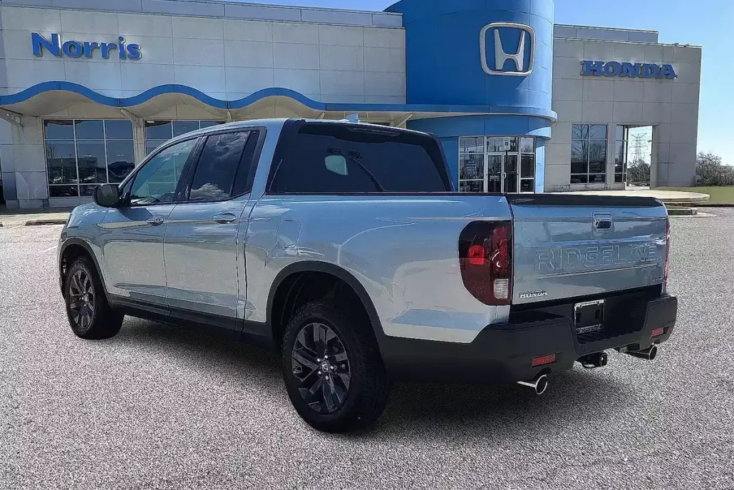 2025 Honda Ridgeline Sport photo 1