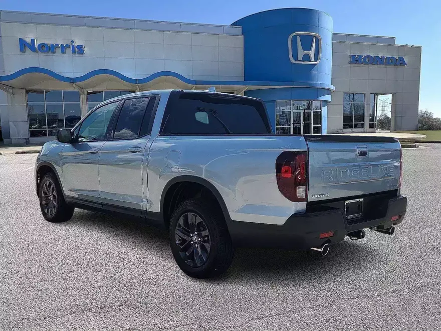 2025 Honda Ridgeline Sport photo 1