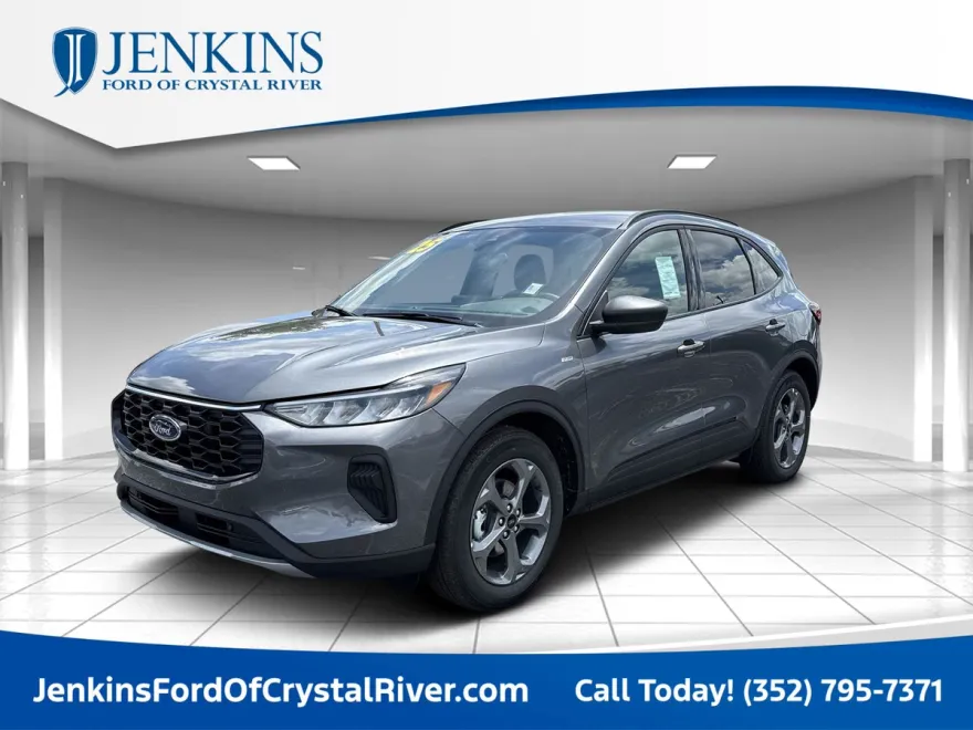 2025 Ford Escape ST-Line photo 1